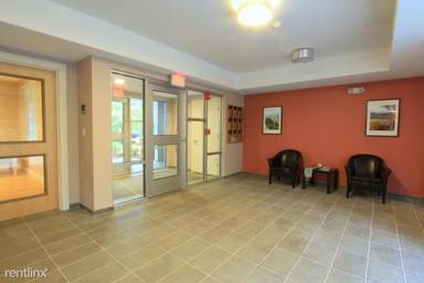 Main picture of 7 Cameron Ave