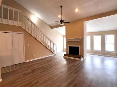Main picture of Rivers Edge Condominiums