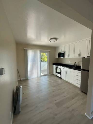 Main picture of 414 E 16th Ave