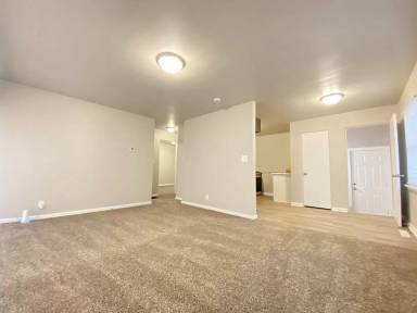 Main picture of 1016 E 35th Ct
