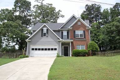Main picture of 46 Stonehedge Ct