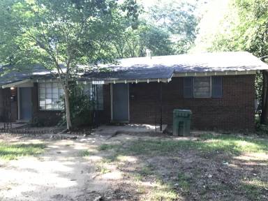 Main picture of 3522 N Wareingwood Dr