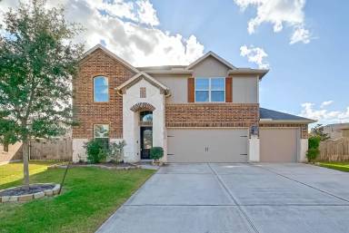 Main picture of 7114 Joan Dee Ct