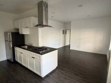 Main picture of 318 S Commonwealth Ave