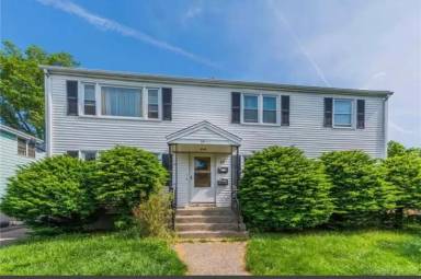 Main picture of 19 Ridgewood St
