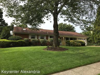 Main picture of 8103 Ainsworth Ave
