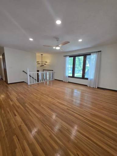 Main picture of 3422 S 129th St