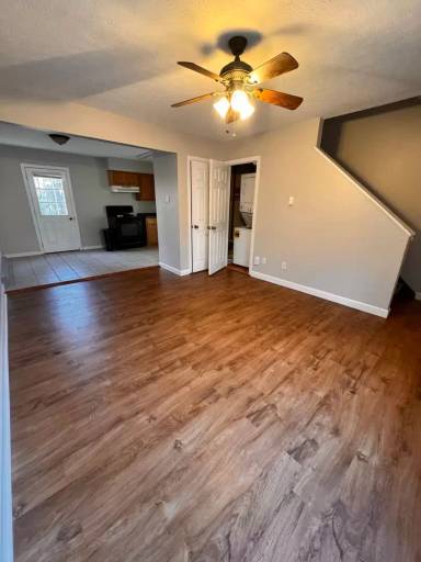Main picture of 910 Ann Marie Dr