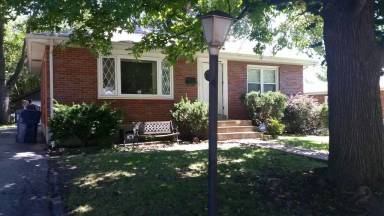 Main picture of 120 N Castello St
