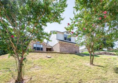 Main picture of 1501 Joe Morse Dr