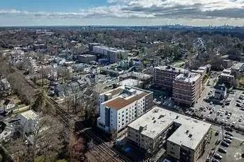 Main picture of 751 Vose Ave
