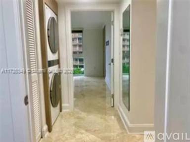 Main picture of 2951 S Bayshore Dr