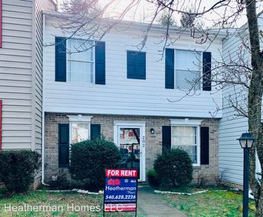 Main picture of 202 Wind Ridge Dr