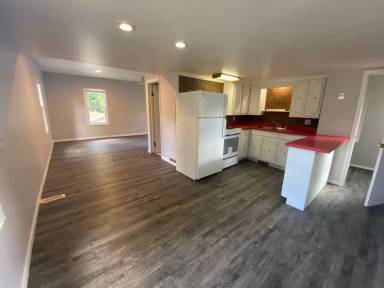 Main picture of 3104 Coit Ave NE
