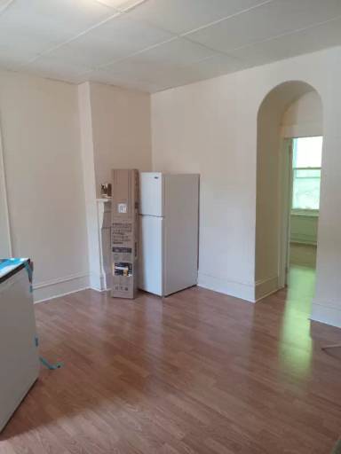 Main picture of 232 S 3rd St