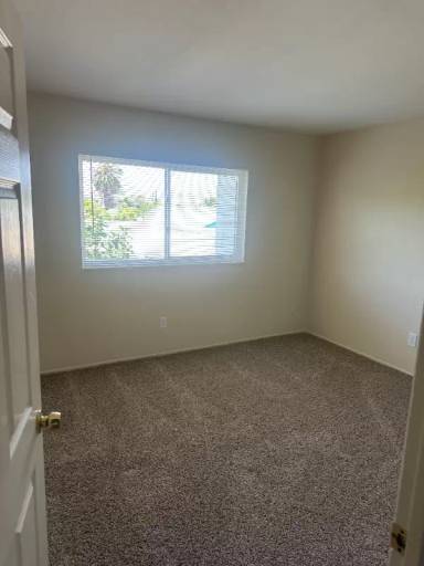 Main picture of 552 Millar Ave