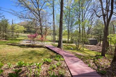 Main picture of 110 Sleepy Gap Rd