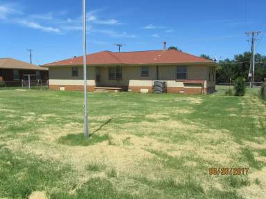 Main picture of 1701 N Midwest Blvd
