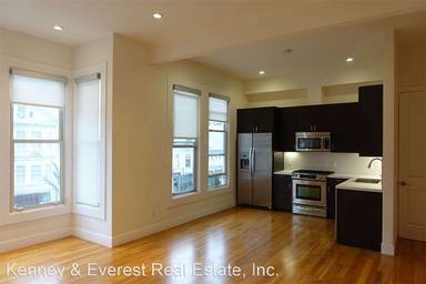 Main picture of 593 Castro St