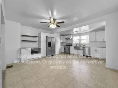 Main picture of 604 Maple St