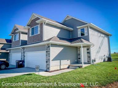 Main picture of 811 W Desert Vis