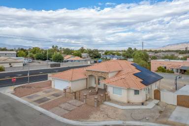 Main picture of 7650 N Jones Blvd