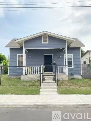 Main picture of 253 W Fest St