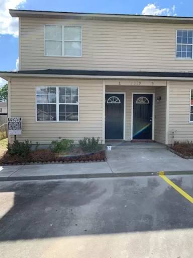 Main picture of 1329 Edgewood Dr