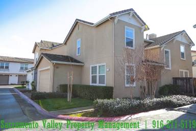 Main picture of 8231 Crystal Walk Cir