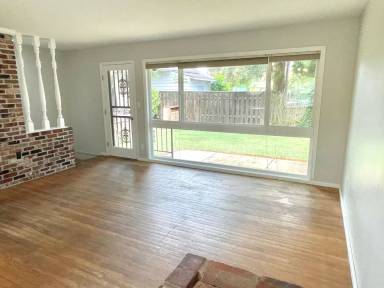Main picture of 2424 NE 108th Ave