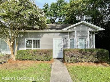 Main picture of 1653 King James Dr