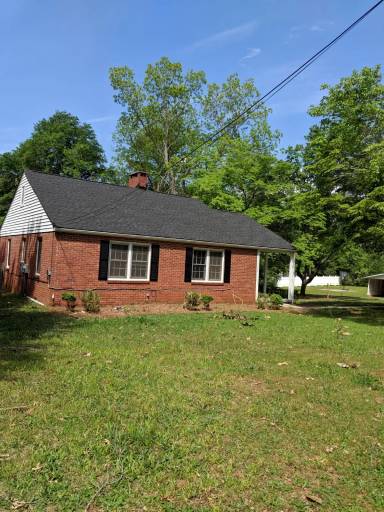 Main picture of 1642 Winthrop Ave