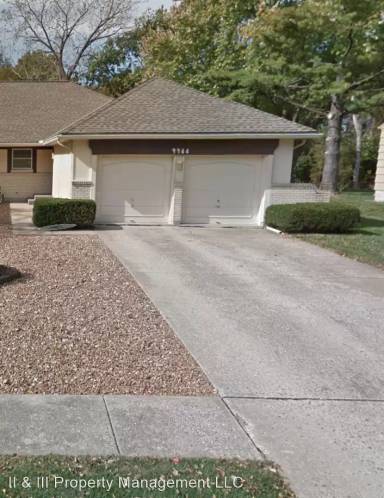 Main picture of 9944 Metcalf Ave