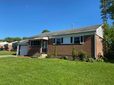Main picture of 3906 Ennis Cir NE
