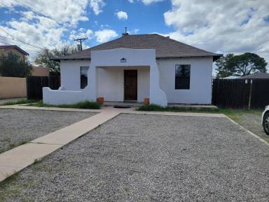 Main picture of 1223 N Norton Ave