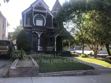 Main picture of 30 J St