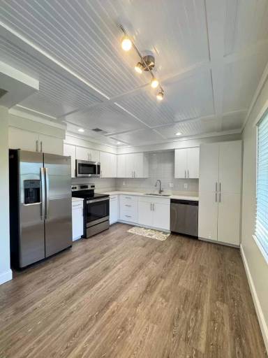 Main picture of 8902 Silkwood Ct