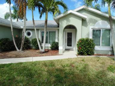 Main picture of 1811 SE 20th St