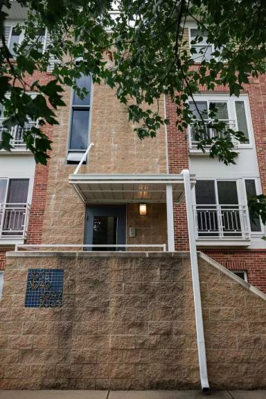 Main picture of 3945 Picasso Ct
