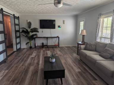Main picture of 438 Dickson Rd