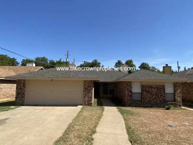 Main picture of 139 Wildwood Dr