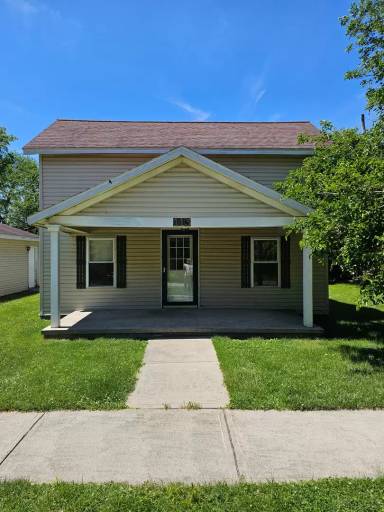 Main picture of 113 N 2nd St