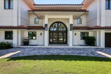 Main picture of 110 N Warbler Ln