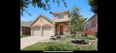 Main picture of 961 Noble Ave