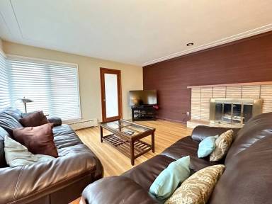 Main picture of 1321 E Skyline Pkwy