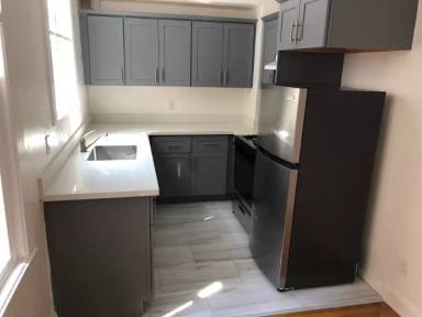 Main picture of 1855 Washington St