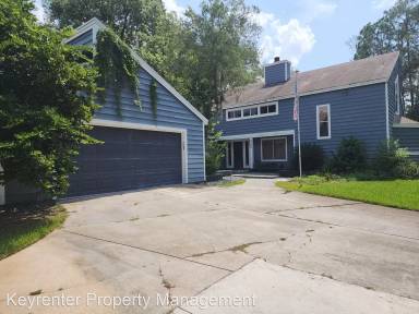 Main picture of 5342 Oak Bay Dr E