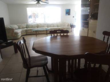 Main picture of 7401 Seashore Dr