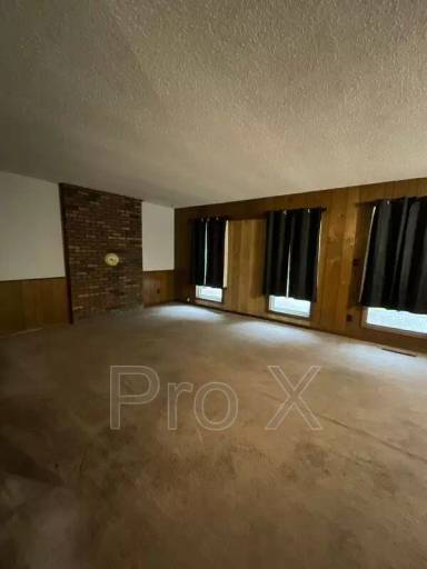 Main picture of 941 S 200th St