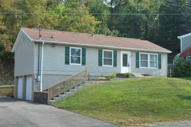 Main picture of 1814 Brodhead Rd